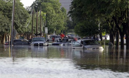 Más de 18 muertos por las inundaciones en EEUU